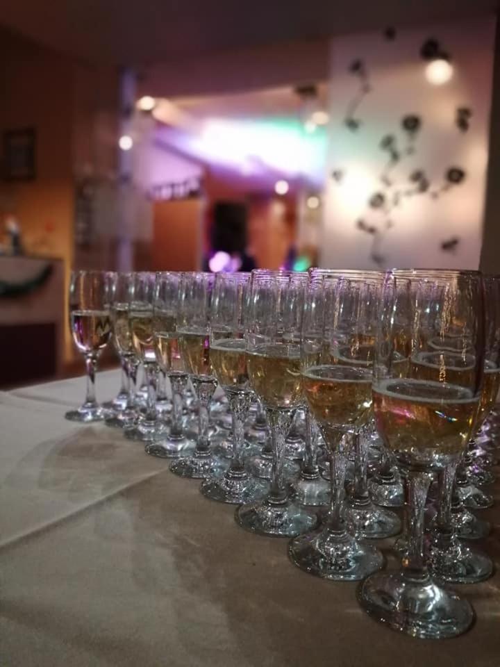 Hotel Express Предял Экстерьер фото
